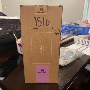 Stanley 48 ounce tumbler purple new! Never been used